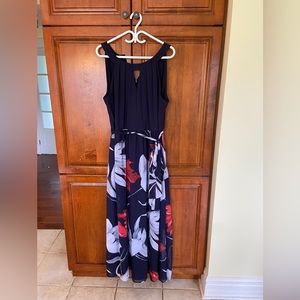 Laura Plus Dress Navy Red Flowers Size 22 Excellent Condition